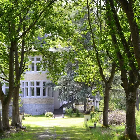 Chateau D'harnoy Bed & Breakfast Yvoir