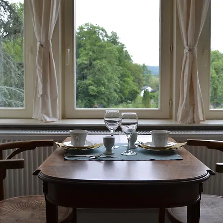 Chateau D'harnoy 3* Yvoir